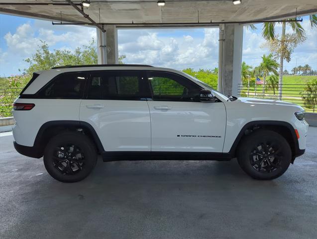 new 2024 Jeep Grand Cherokee car, priced at $39,437