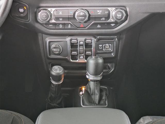 new 2025 Jeep Gladiator car, priced at $39,432