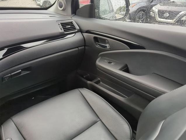 used 2020 Honda Pilot car, priced at $25,998