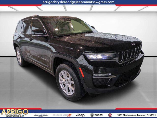 used 2022 Jeep Grand Cherokee car, priced at $27,571