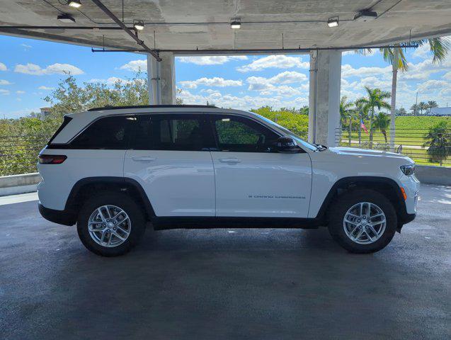 new 2025 Jeep Grand Cherokee car, priced at $39,595