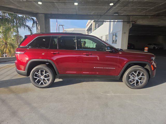 new 2025 Jeep Grand Cherokee car, priced at $37,150