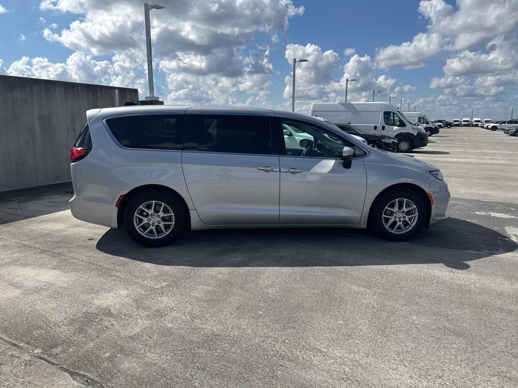 used 2023 Chrysler Pacifica car, priced at $23,057