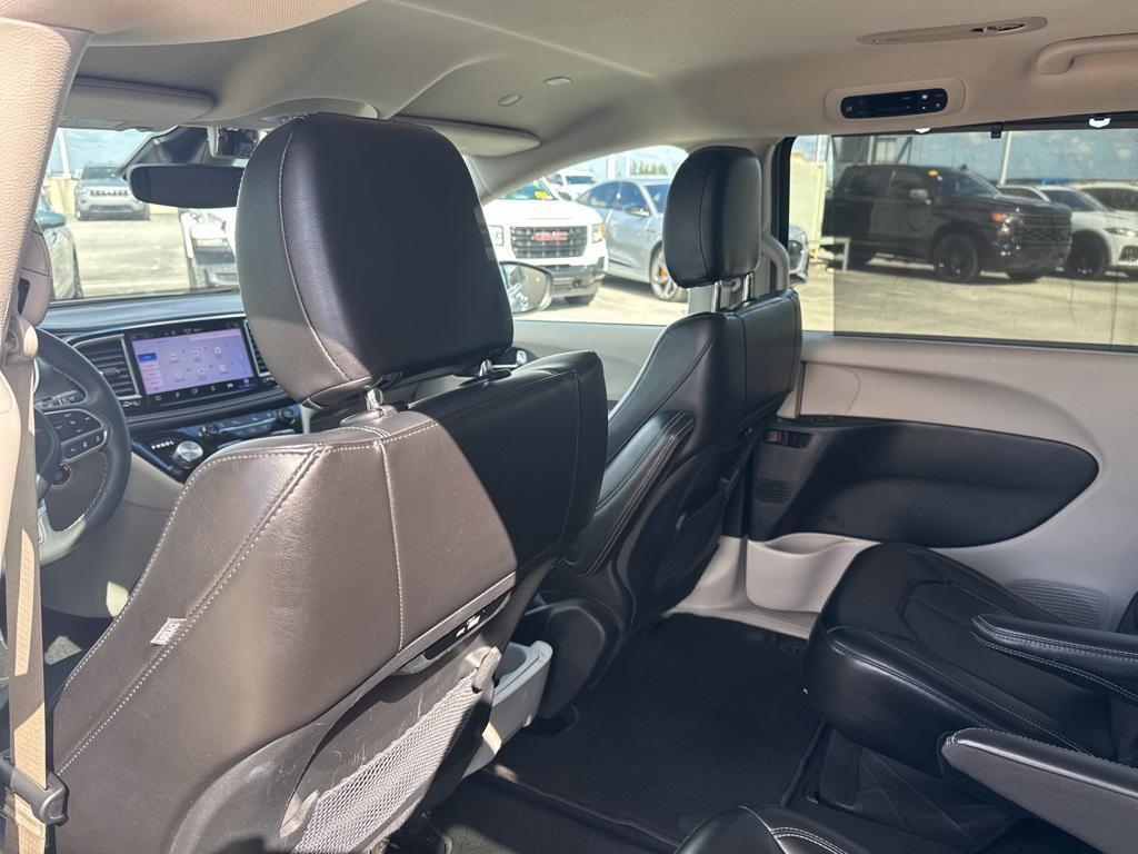 used 2023 Chrysler Pacifica car, priced at $23,057