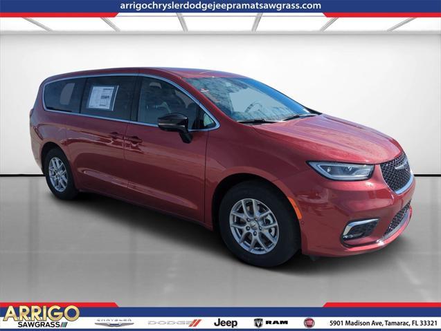 new 2025 Chrysler Pacifica car, priced at $38,328