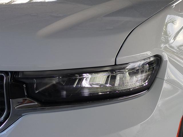 new 2025 Jeep Grand Cherokee car, priced at $37,513