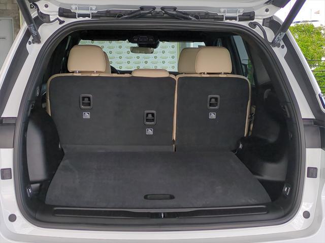 new 2025 Jeep Grand Cherokee car, priced at $37,513