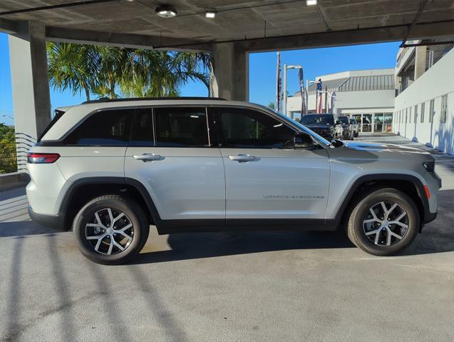 new 2024 Jeep Grand Cherokee car, priced at $45,135