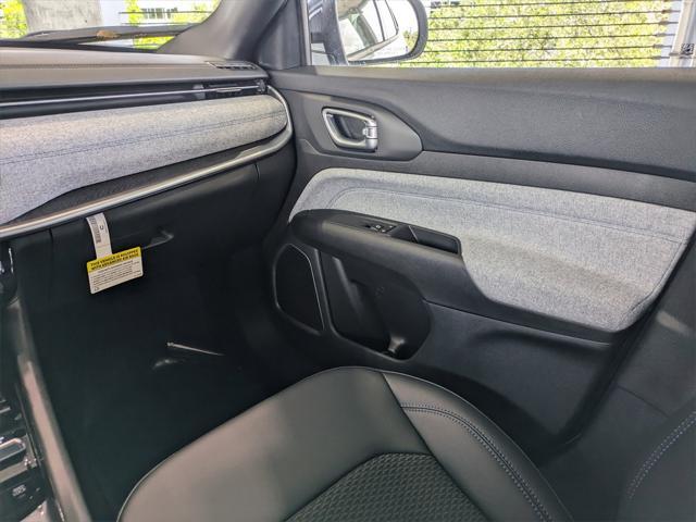 new 2025 Jeep Compass car, priced at $21,813