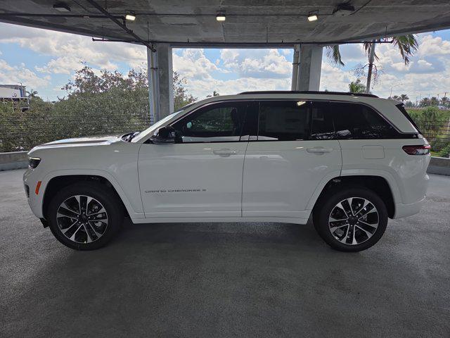 new 2025 Jeep Grand Cherokee car