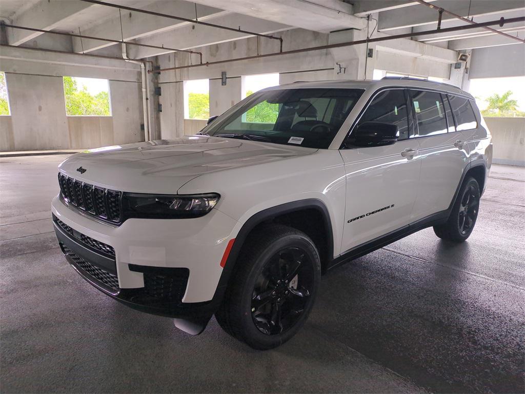 new 2025 Jeep Grand Cherokee L car, priced at $44,213