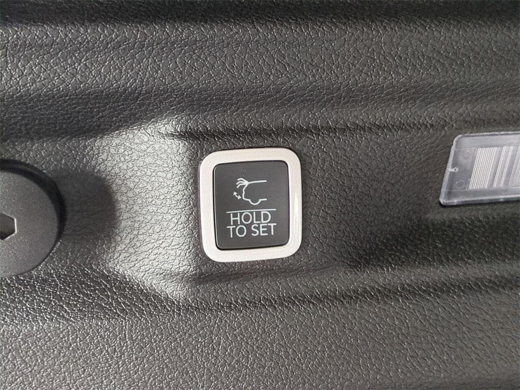 new 2025 Jeep Grand Cherokee L car, priced at $44,213