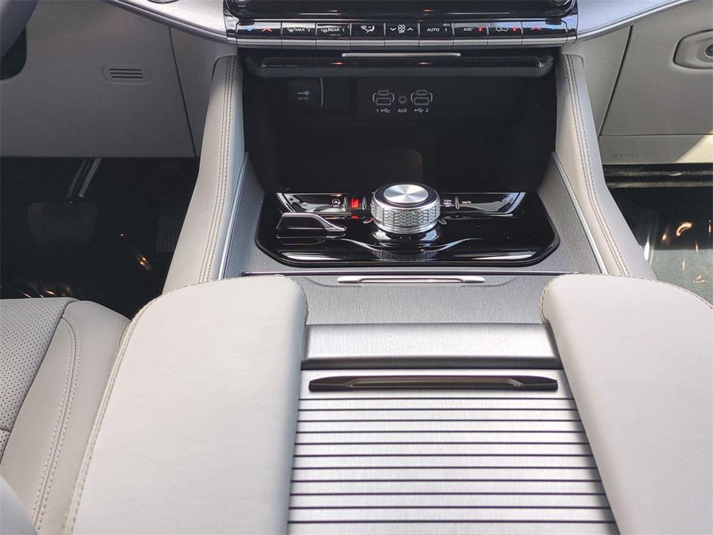 used 2025 Jeep Wagoneer car, priced at $58,626