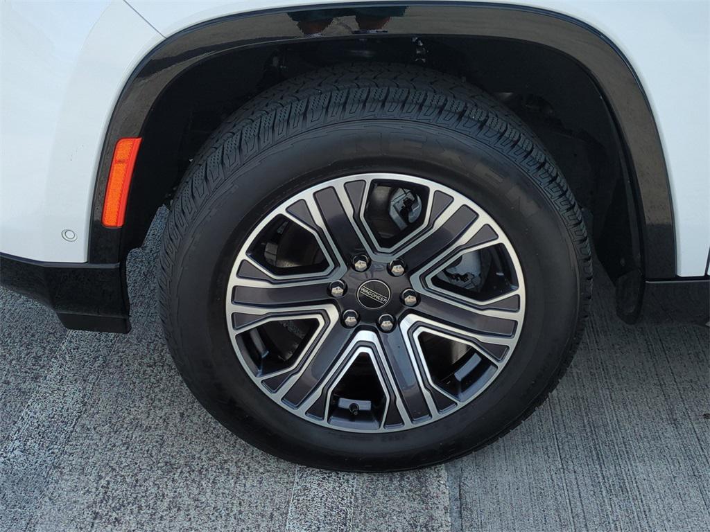 used 2025 Jeep Wagoneer car, priced at $58,626