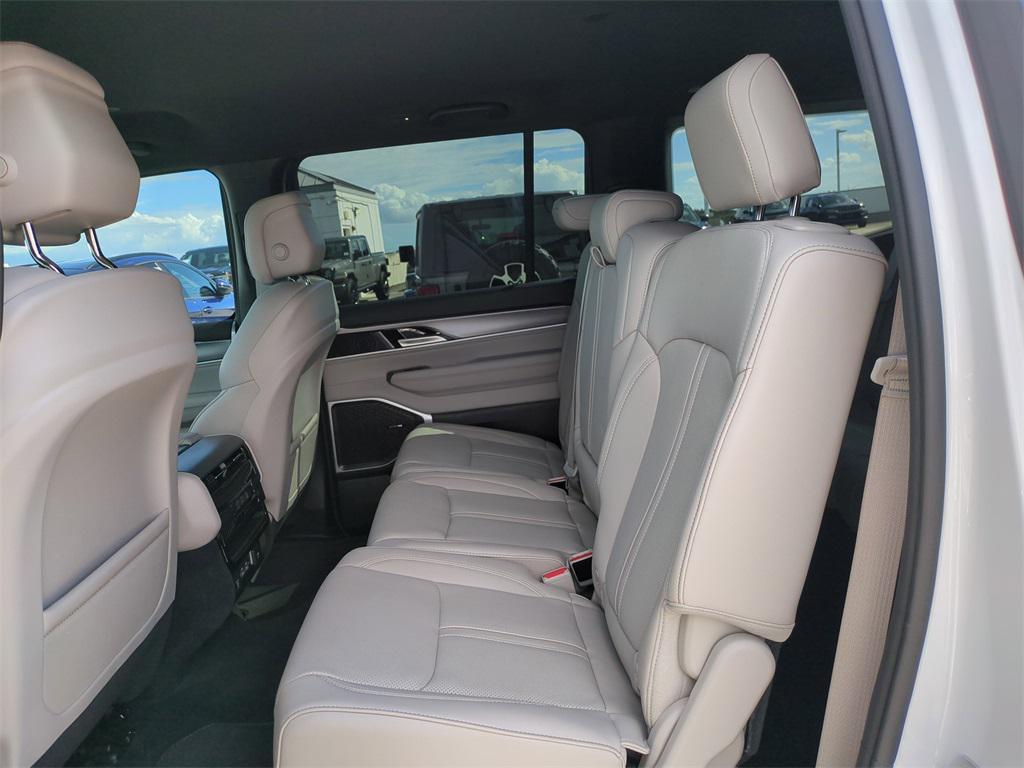 used 2025 Jeep Wagoneer car, priced at $58,626
