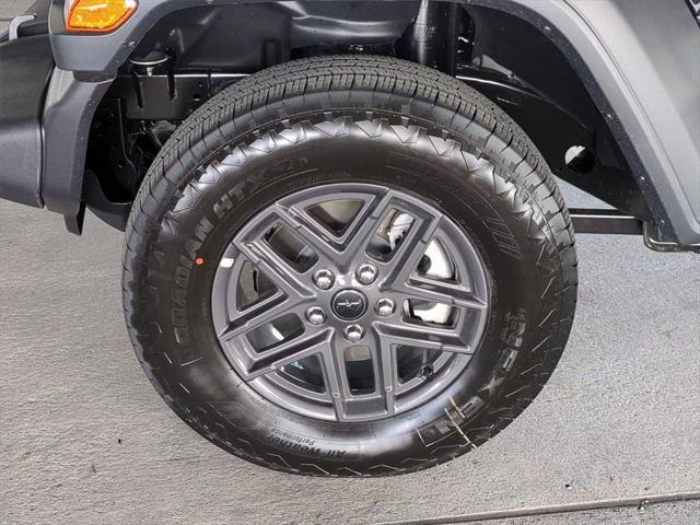new 2025 Jeep Wrangler car, priced at $36,959