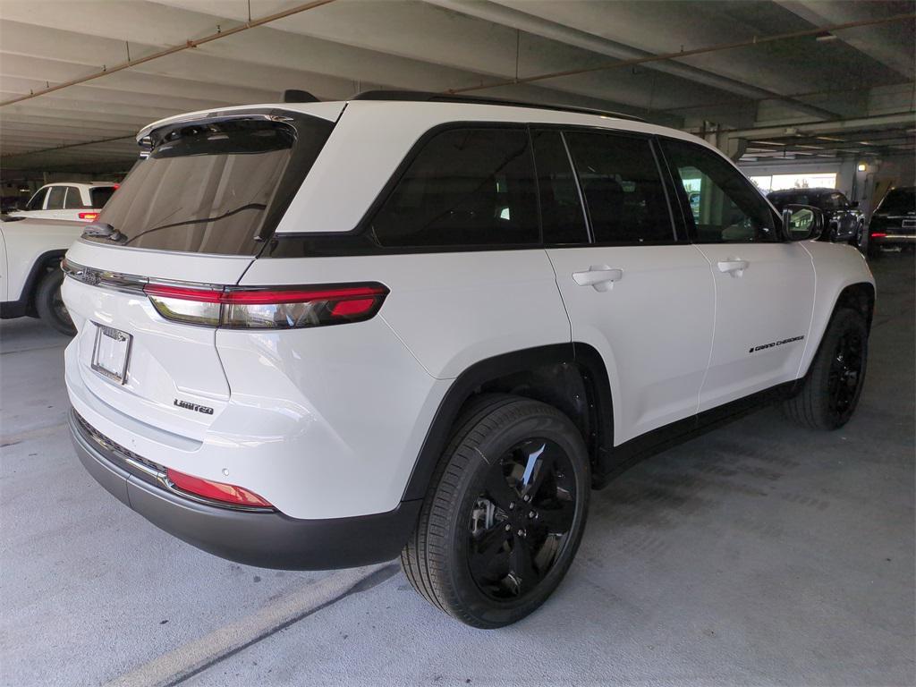 new 2025 Jeep Grand Cherokee car, priced at $37,365