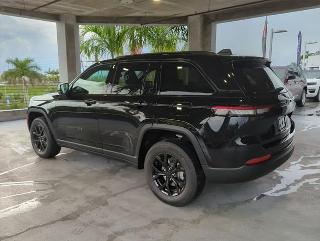 new 2024 Jeep Grand Cherokee car, priced at $36,277