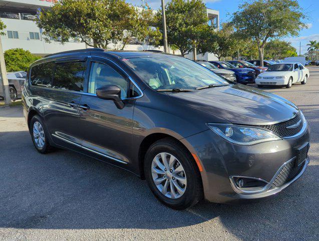 used 2017 Chrysler Pacifica car, priced at $10,998