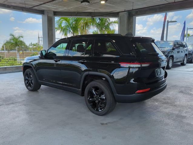 new 2024 Jeep Grand Cherokee car, priced at $40,896