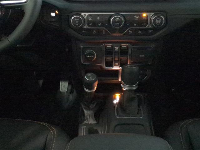 new 2025 Jeep Wrangler car, priced at $47,409