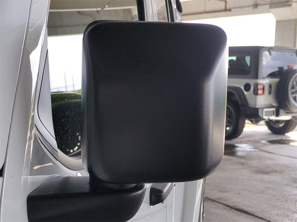 new 2025 Jeep Wrangler car, priced at $46,021