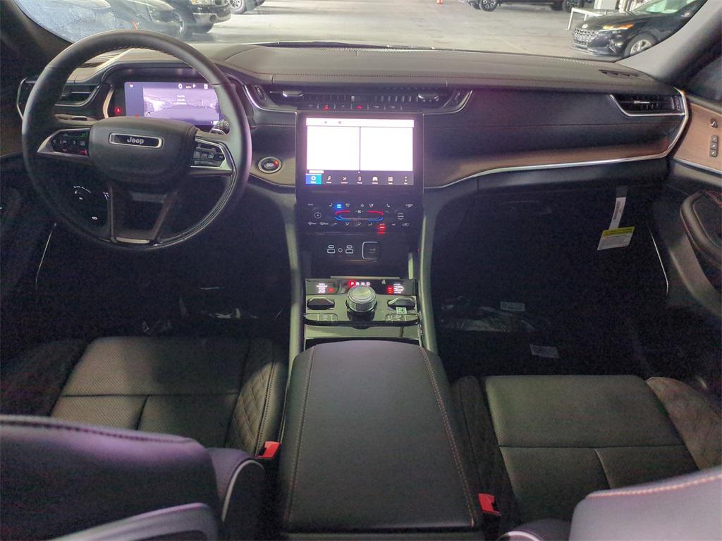 new 2025 Jeep Grand Cherokee car, priced at $58,775