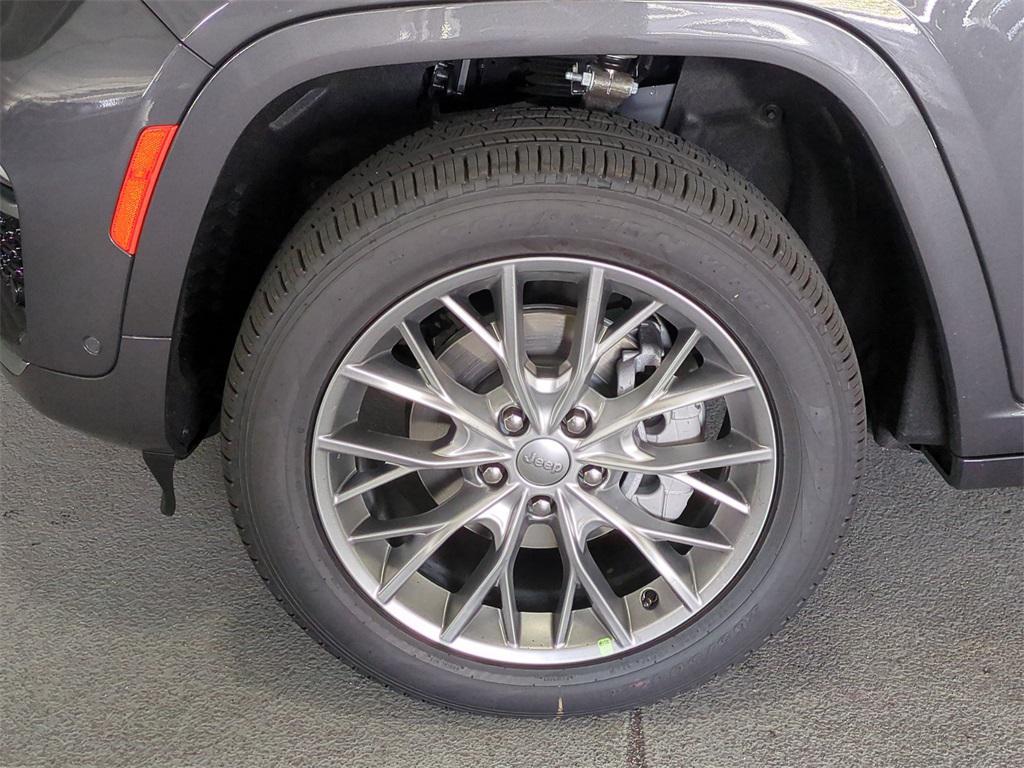 new 2025 Jeep Grand Cherokee car, priced at $58,775
