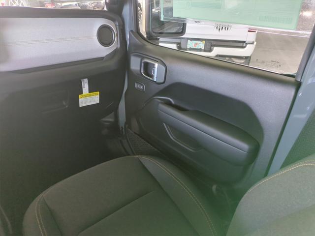 new 2025 Jeep Wrangler car, priced at $32,082