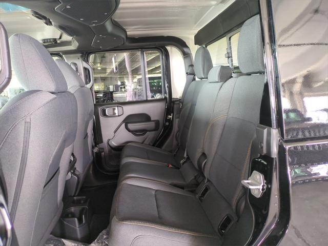 new 2025 Jeep Gladiator car, priced at $39,432