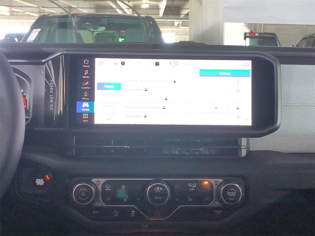 new 2025 Jeep Wrangler car, priced at $41,657