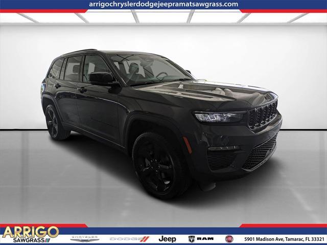 new 2025 Jeep Grand Cherokee car, priced at $40,976