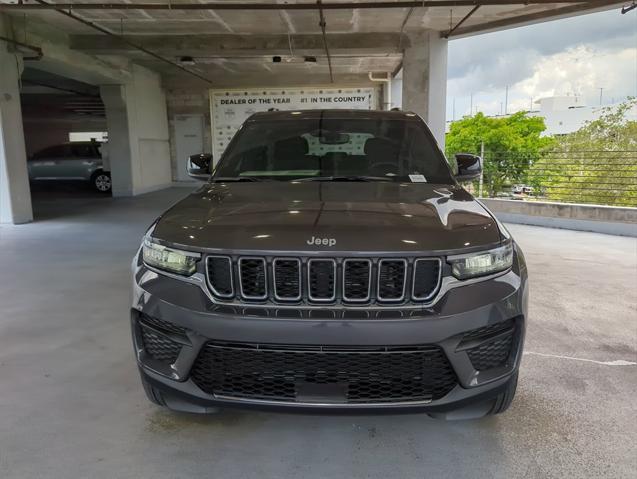 new 2024 Jeep Grand Cherokee car, priced at $37,986