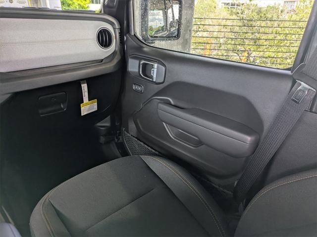 new 2025 Jeep Gladiator car, priced at $36,932