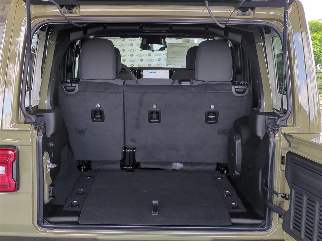 new 2025 Jeep Wrangler car, priced at $47,036