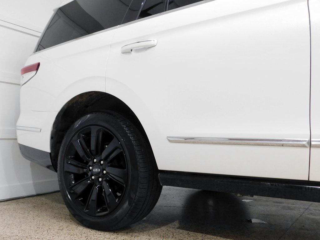 used 2024 Lincoln Navigator car, priced at $74,999