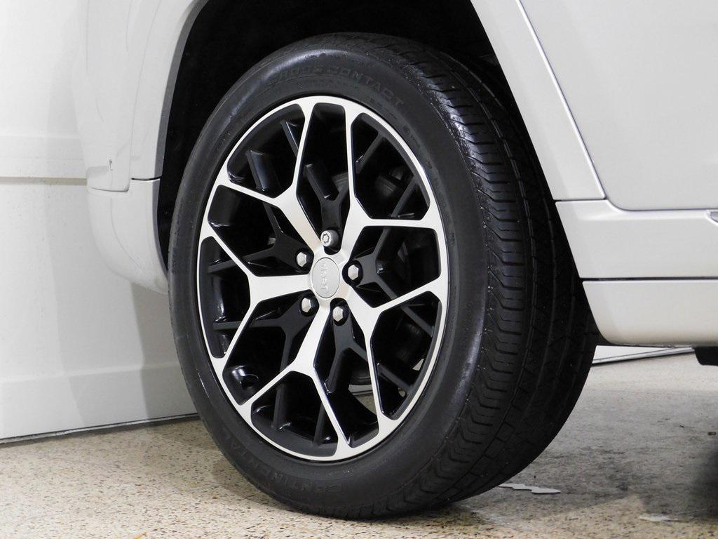 used 2022 Jeep Grand Cherokee car, priced at $48,921