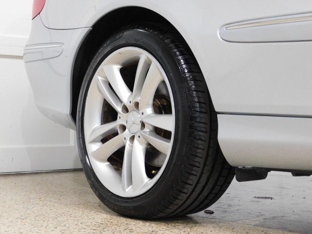 used 2007 Mercedes-Benz CLK-Class car, priced at $15,999