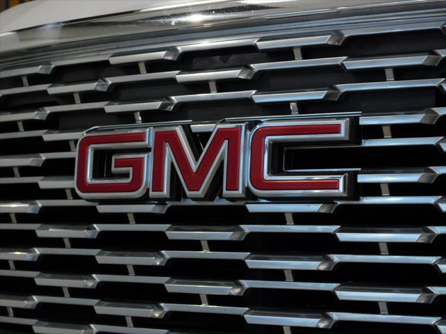 used 2018 GMC Yukon car, priced at $34,999