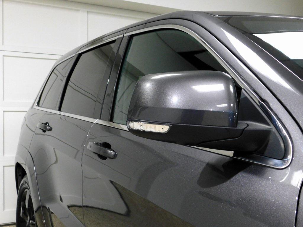 used 2016 Jeep Grand Cherokee car, priced at $18,984