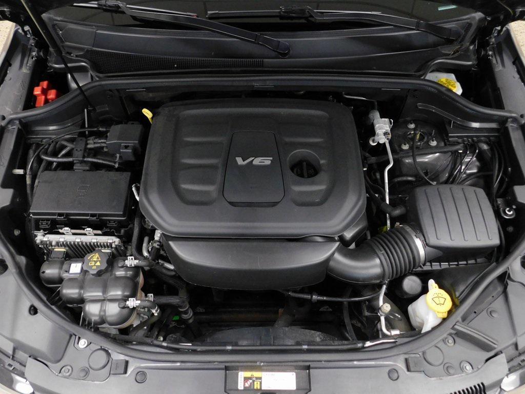 used 2016 Jeep Grand Cherokee car, priced at $18,984