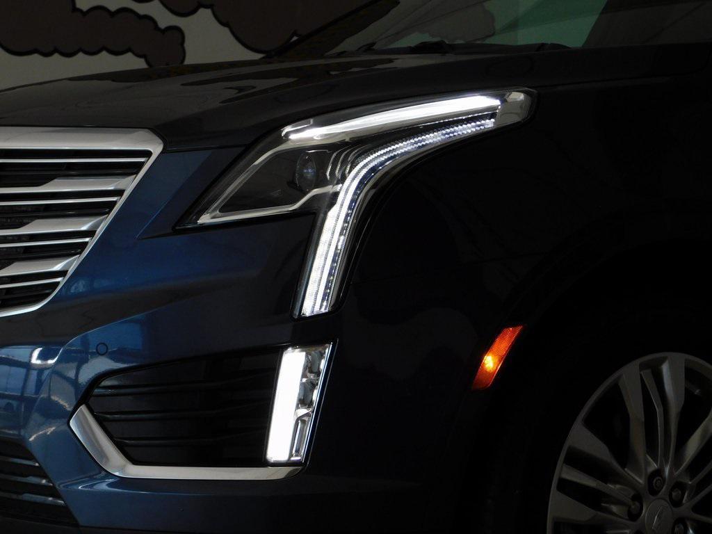 used 2019 Cadillac XT5 car, priced at $22,849