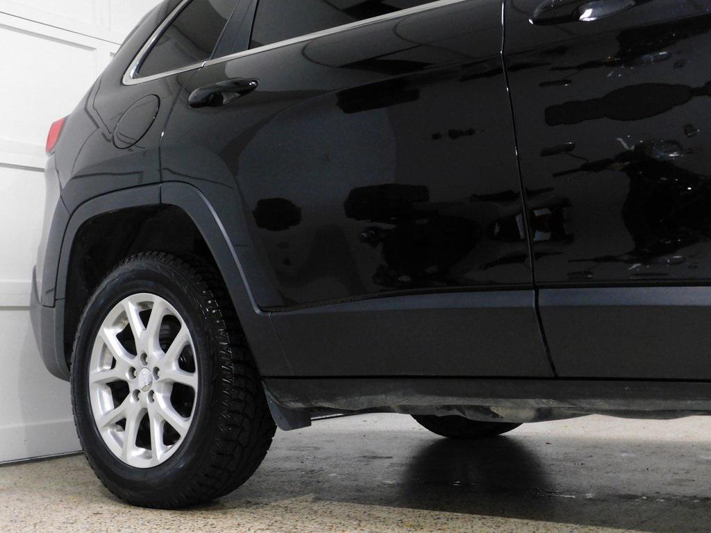 used 2017 Jeep Cherokee car, priced at $16,839