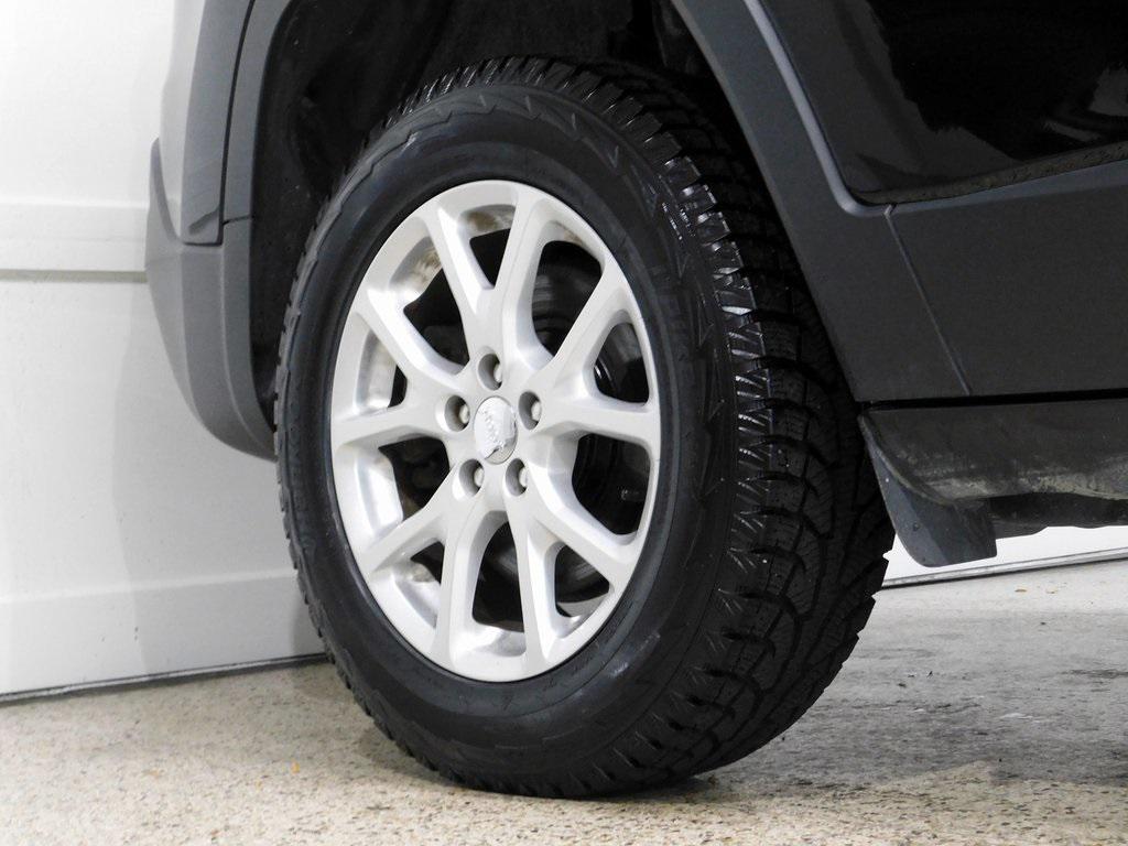 used 2017 Jeep Cherokee car, priced at $16,839