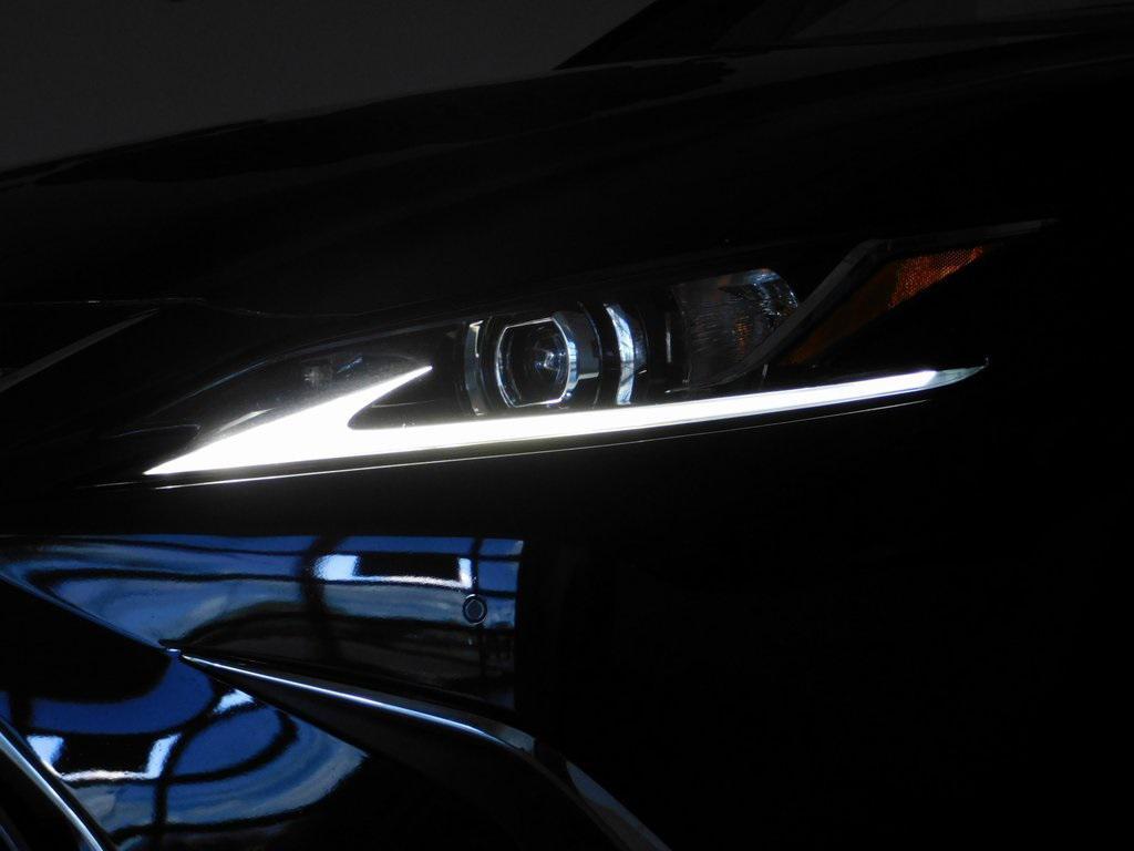 used 2022 Lexus ES 350 car, priced at $31,500