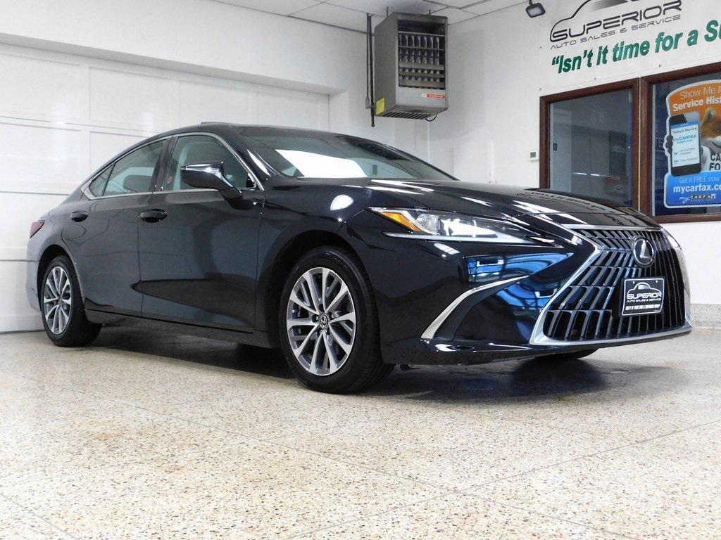 used 2022 Lexus ES 350 car, priced at $31,500