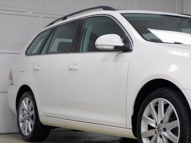 used 2012 Volkswagen Jetta SportWagen car, priced at $15,599