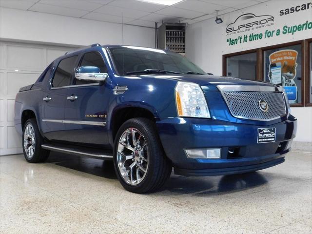 used 2007 Cadillac Escalade EXT car, priced at $14,927