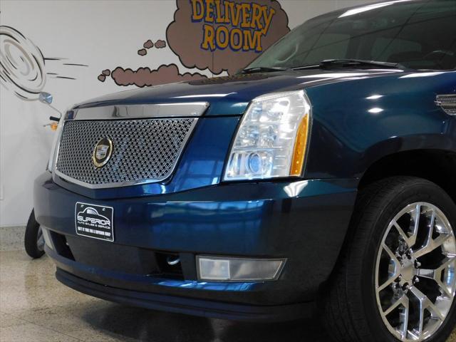 used 2007 Cadillac Escalade EXT car, priced at $14,927