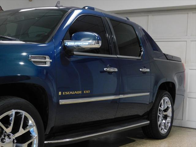 used 2007 Cadillac Escalade EXT car, priced at $14,927